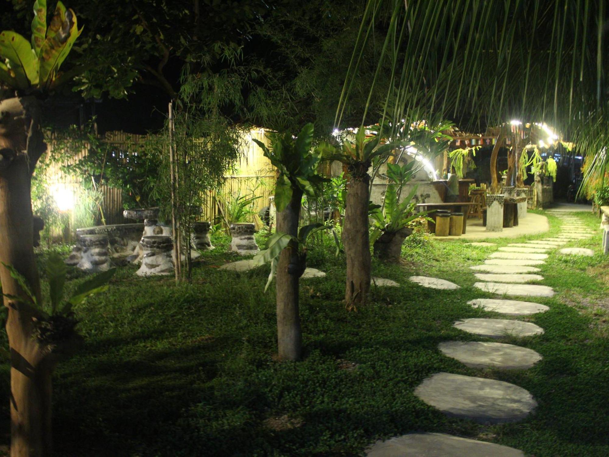 Eco Trekking Lodge, Bar & Jungle Tour'S Bukit Lawang Luaran gambar